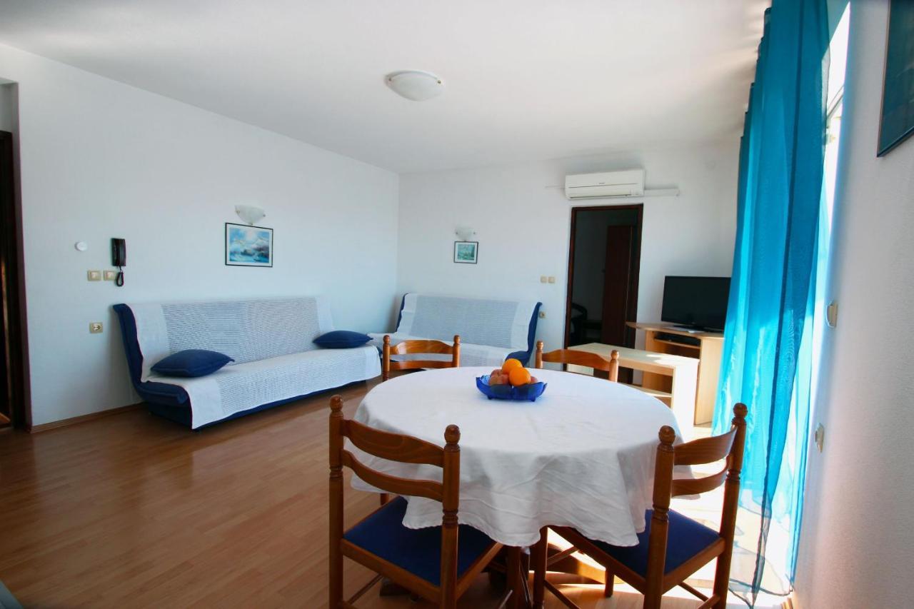 Apartments With A Parking Space Crikvenica - 5553 Экстерьер фото